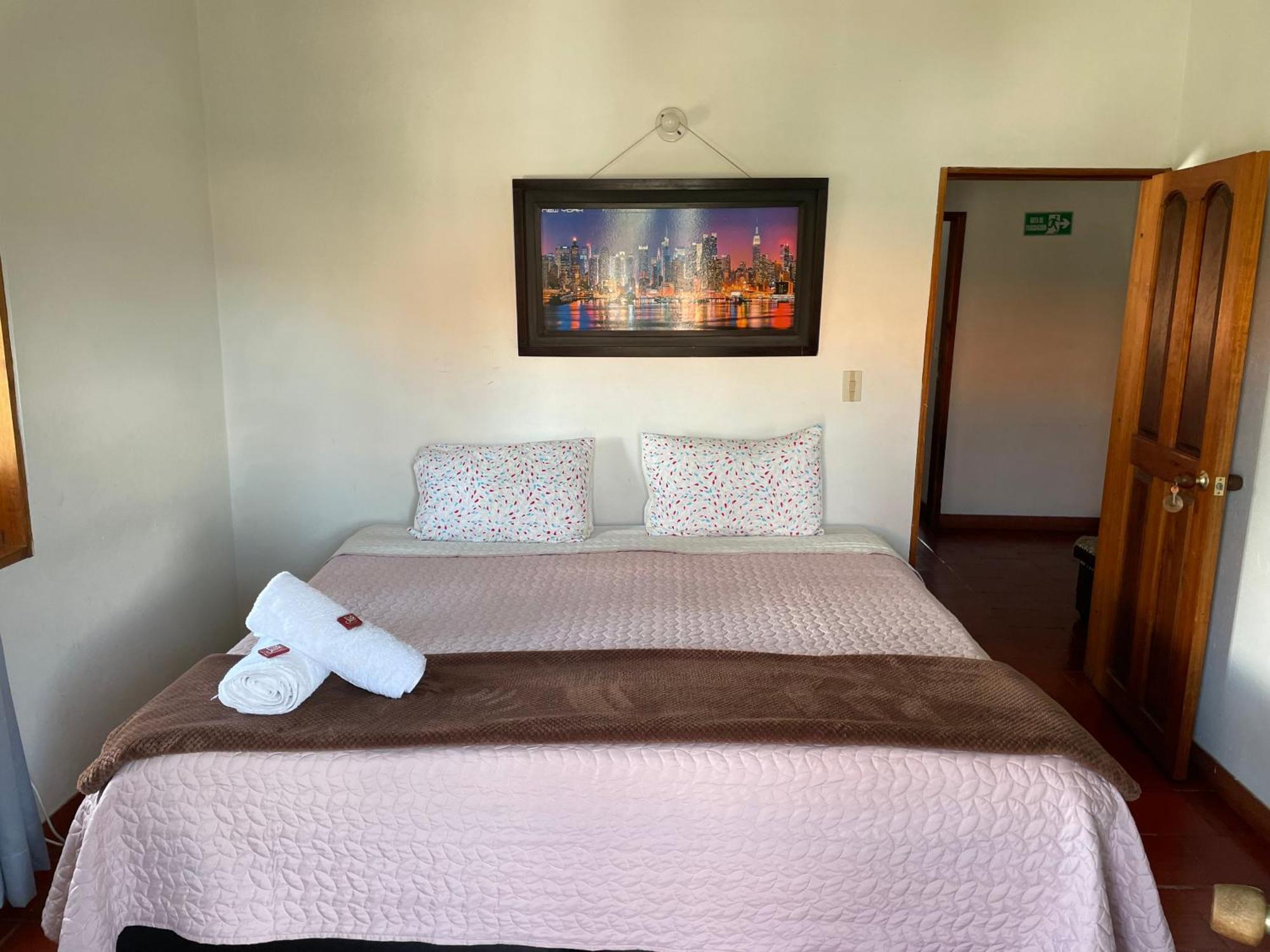 Hostal El Pino Villa de Leyva Ngoại thất bức ảnh