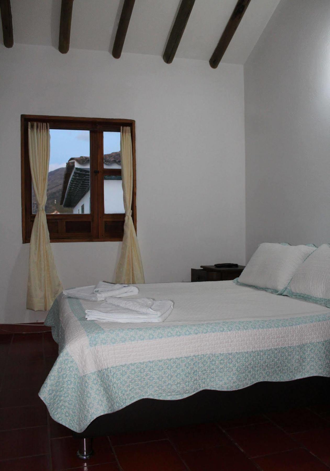 Hostal El Pino Villa de Leyva Ngoại thất bức ảnh