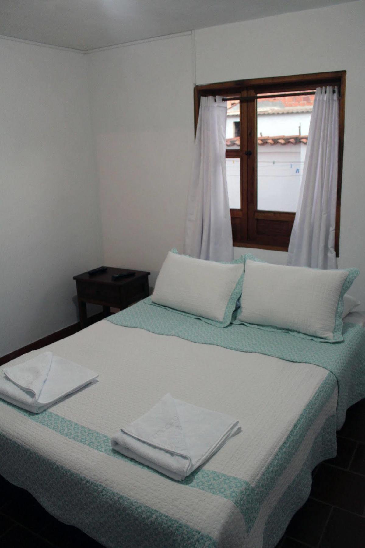 Hostal El Pino Villa de Leyva Ngoại thất bức ảnh